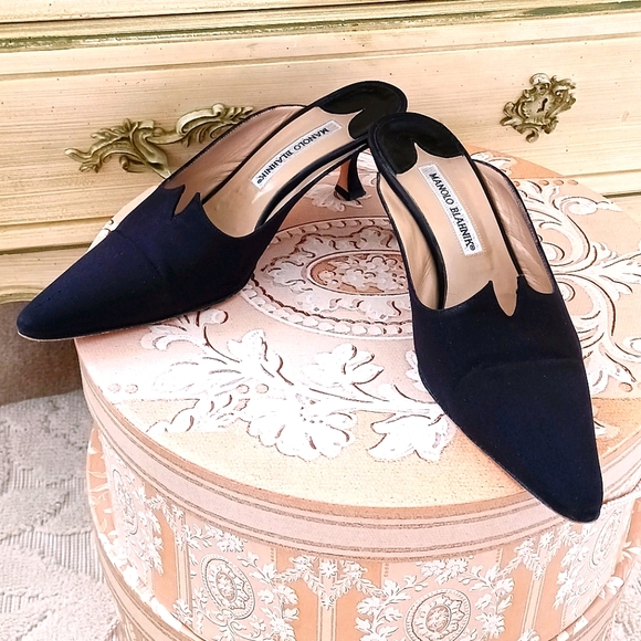 Manolo Blahnik Shoes - ADORABLE VTG "MANOLO BLAHNIK" BLACK SATIN KITTY'S!